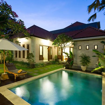 Kubal Villa And Living Seminyak Canggu  Exterior photo