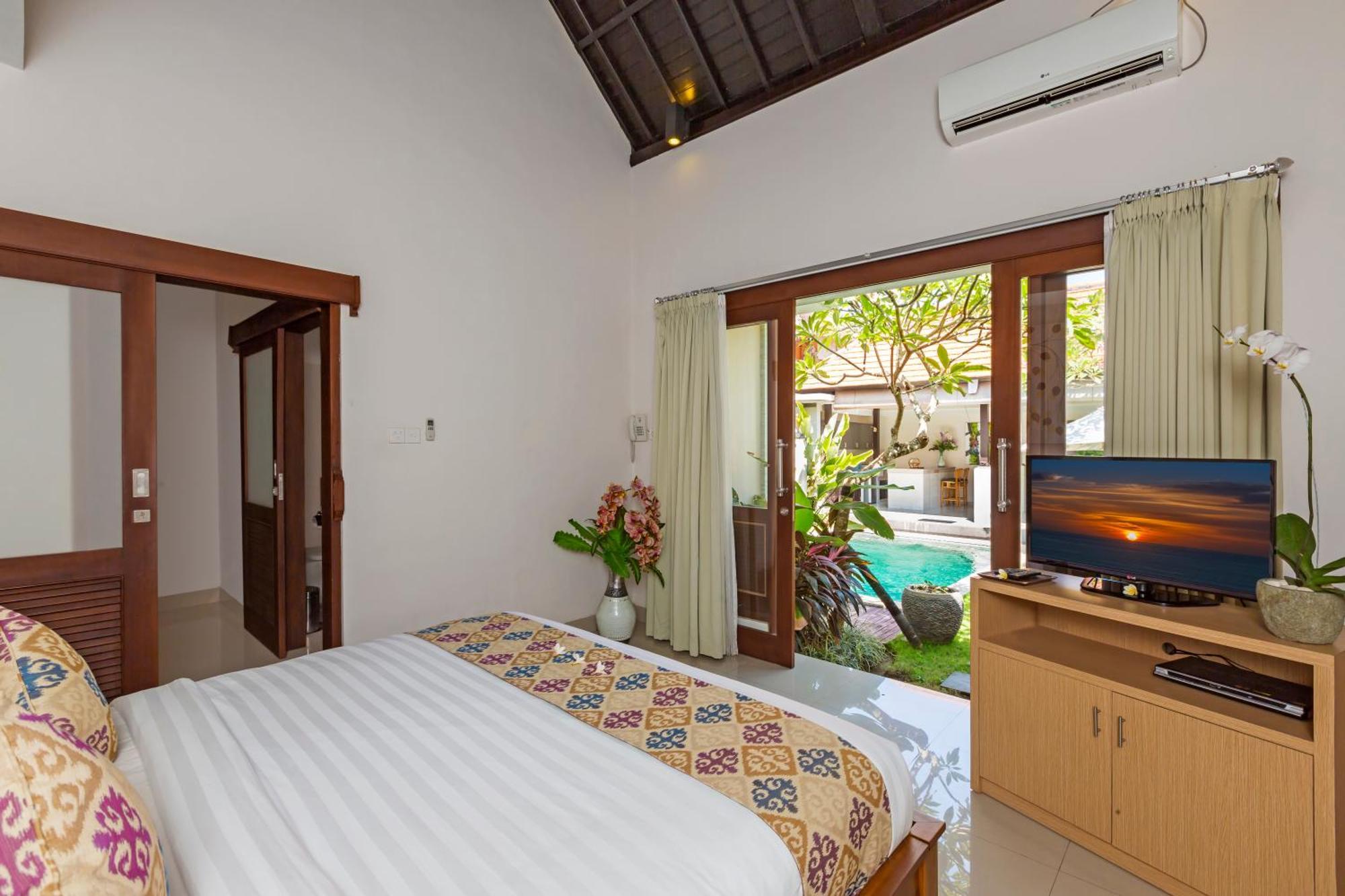 Kubal Villa And Living Seminyak Canggu  Exterior photo